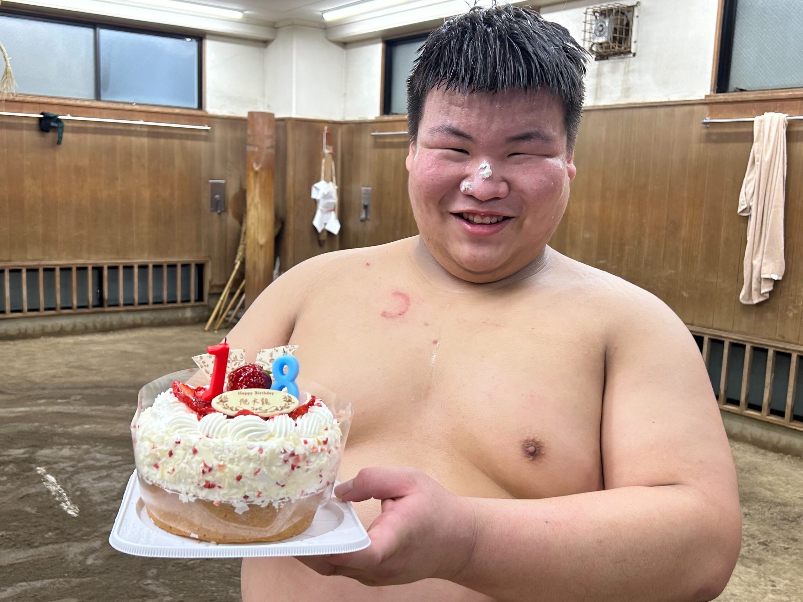 旭大龍_誕生日_01